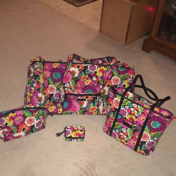 Vera Bradley Handbags - Va va bloom Vera Bradley bag set like new